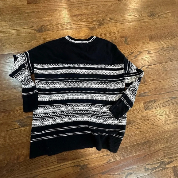 VINCE NAVY/WHITE CONTRAST STITCH SWEATER SIZE  Small 100% Cotton Q0483 - Picture 5 of 8